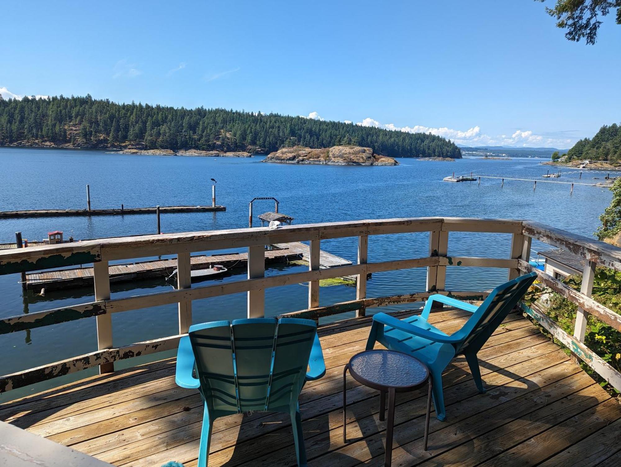Jade Resort-Oceanfront Suites In Gowlland Harbour Heriot Bay Exterior photo