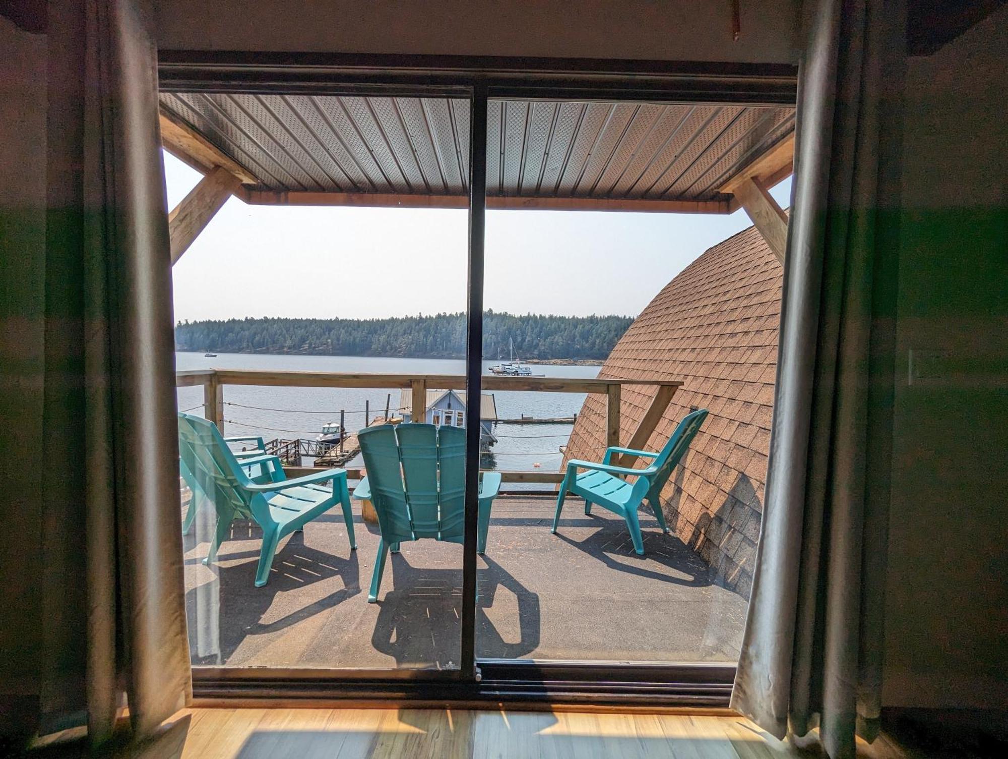 Jade Resort-Oceanfront Suites In Gowlland Harbour Heriot Bay Exterior photo